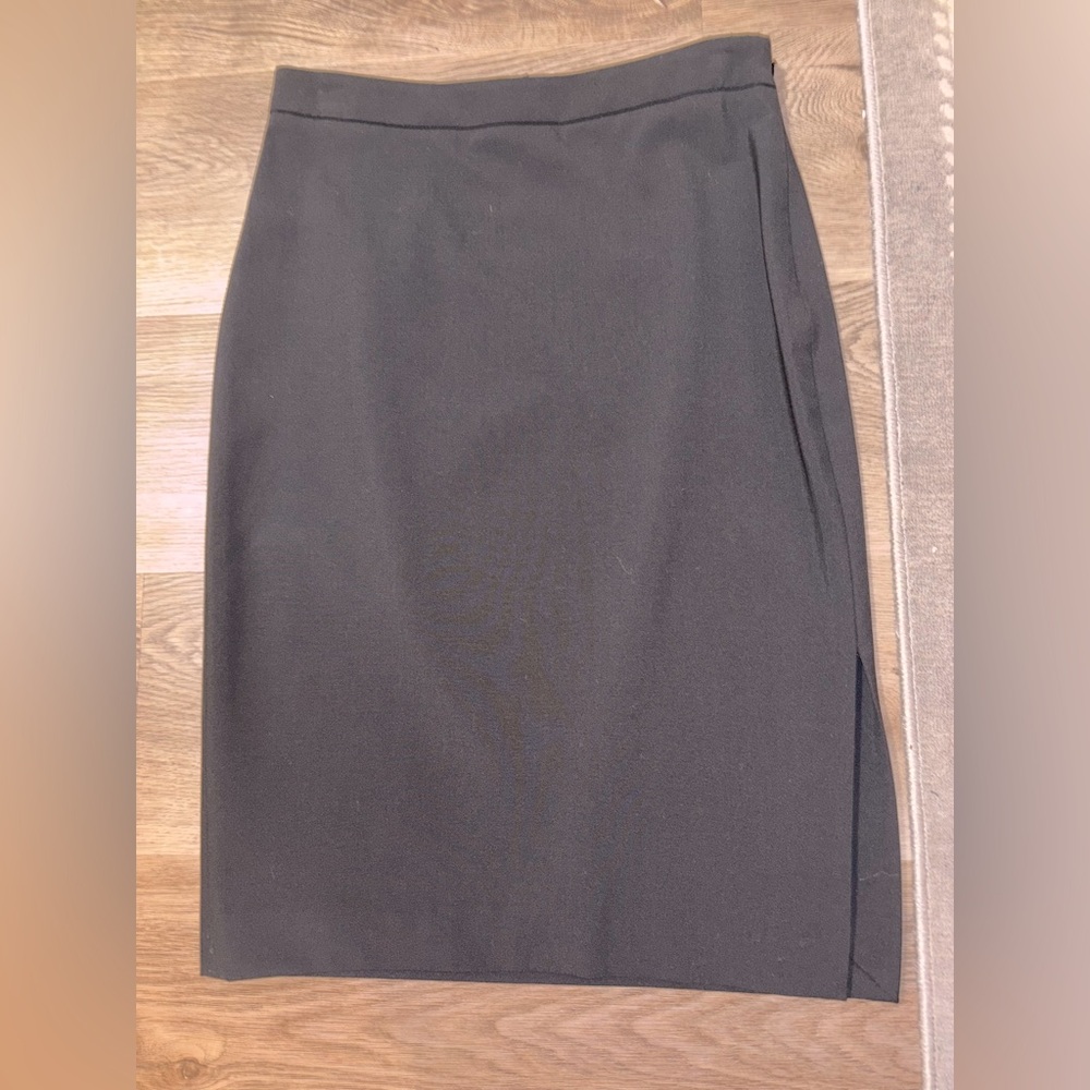NWOT✨ banana republic BLACK LIGHTWEIGHT WOOL PENCIL SKIRT size 0P - Picture 2 of 7